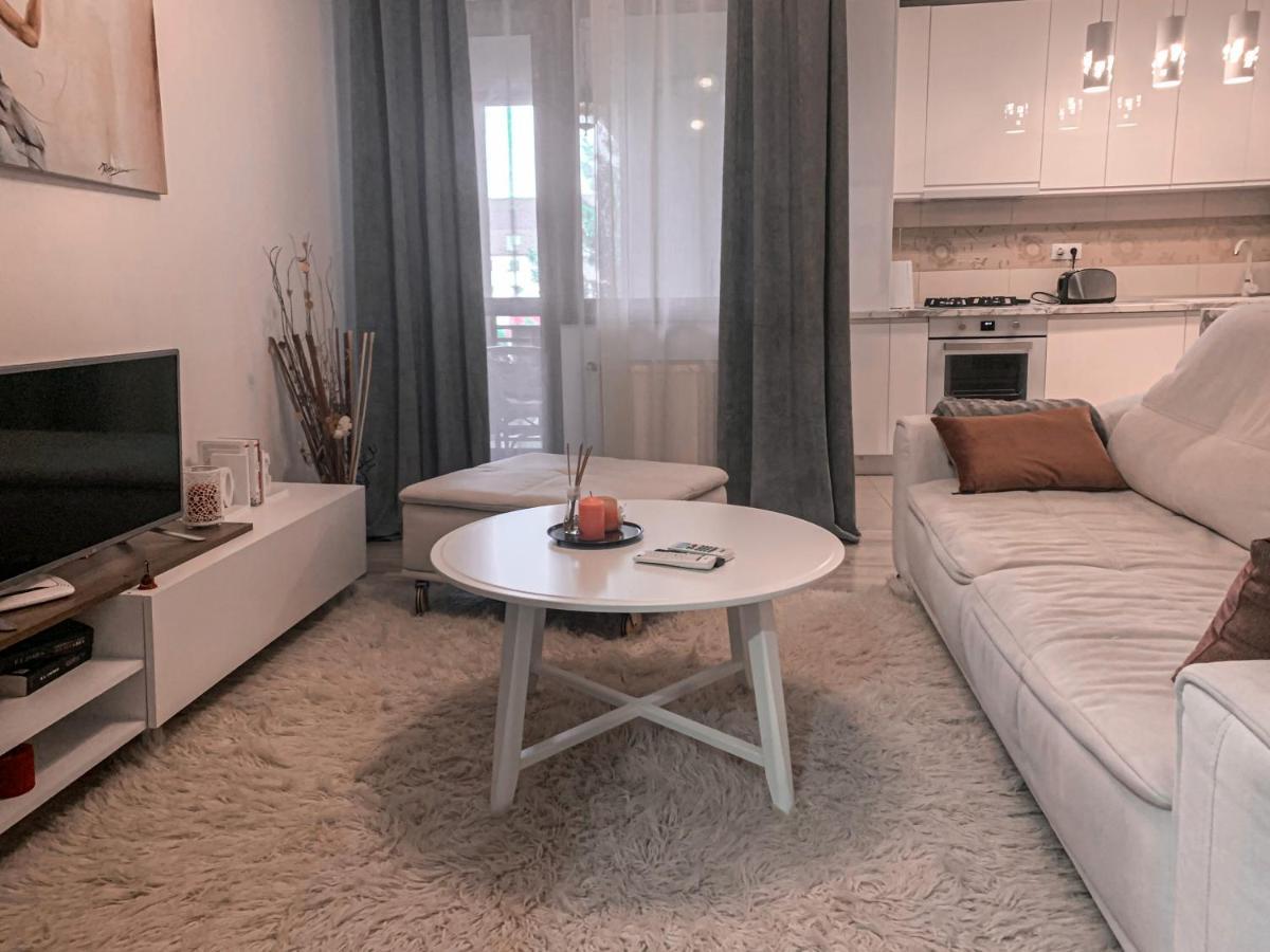Apartment 2 Rooms Luxury Бухарест Екстер'єр фото